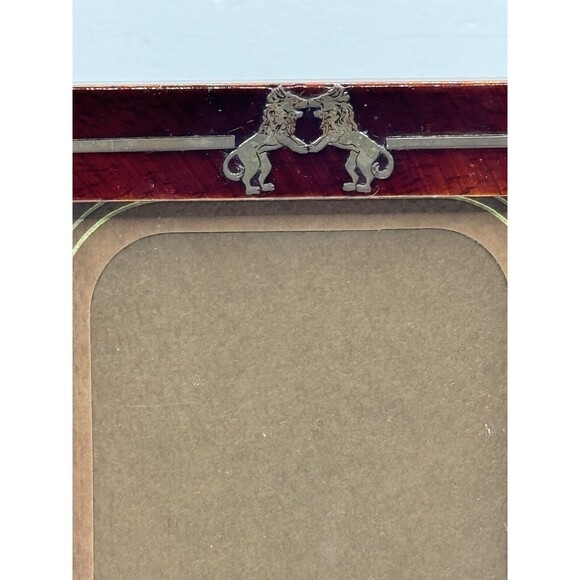 Vintage Cherry Wood Lacquer Silver Inlay Lions MCM Picture Frame Desk Shelf - Picture 3 of 8